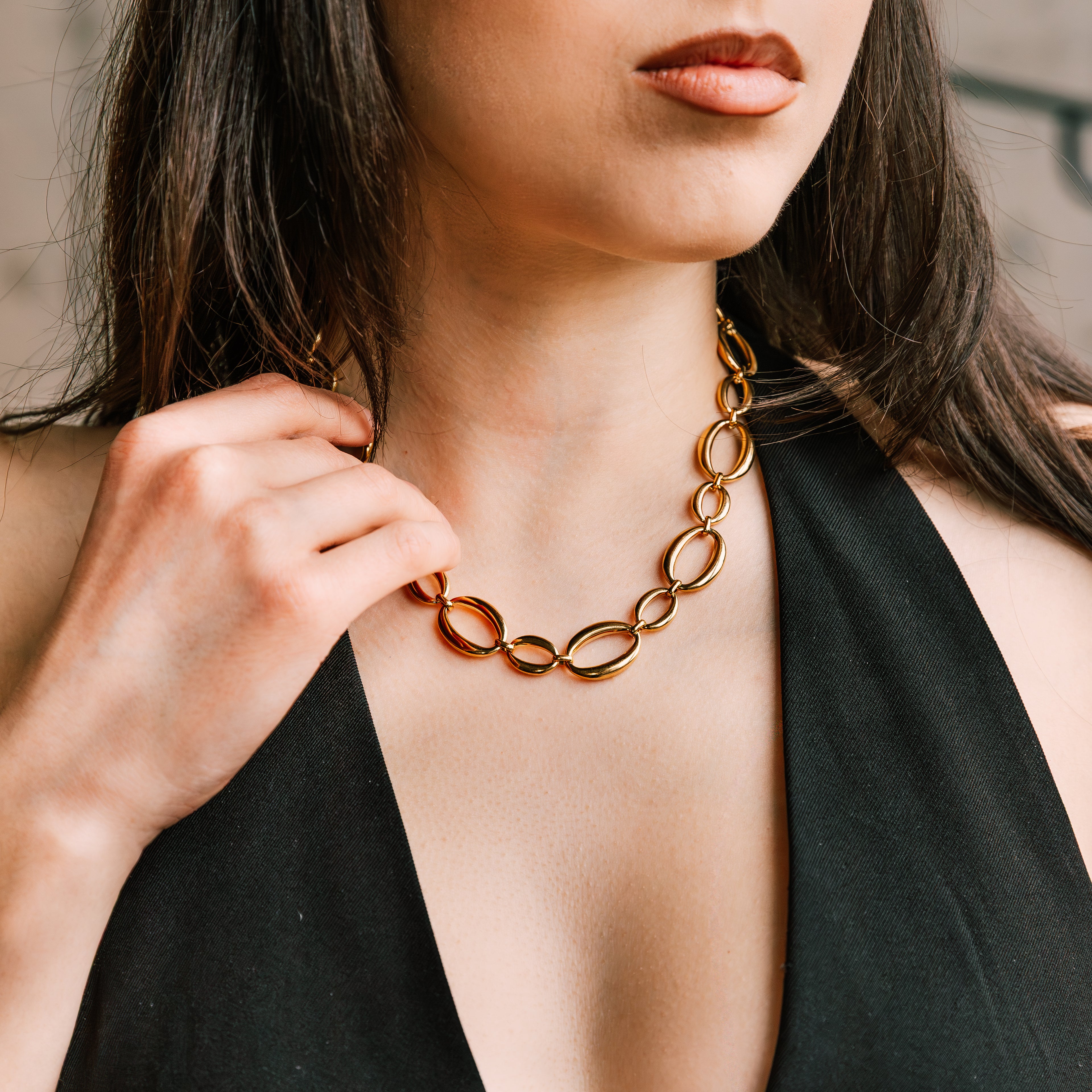 Amélie Necklace gold necklace for women on white background