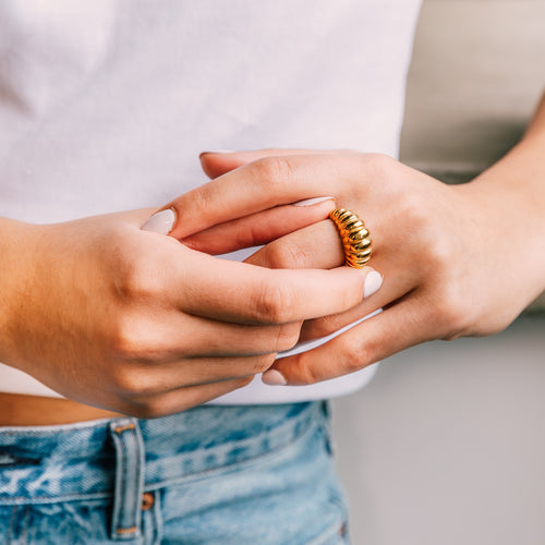 Coquille Ring gold ring for women on white background